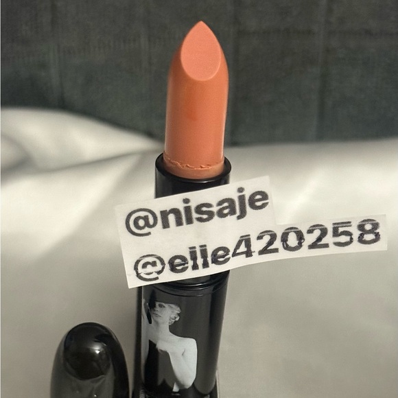 MAC Pure Zen Marilyn Monroe Lipstick